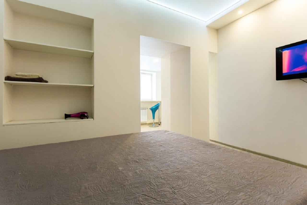 Modern Apartments In The Centre - Kuznechna Str. 26/4 Kharkov Ngoại thất bức ảnh