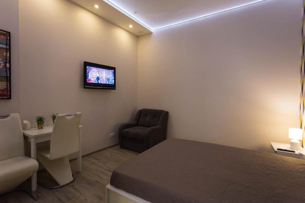 Modern Apartments In The Centre - Kuznechna Str. 26/4 Kharkov Ngoại thất bức ảnh